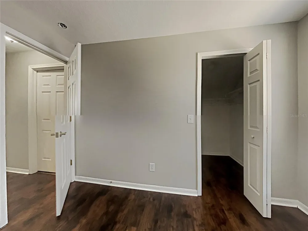 404 SUMMER SAILS DRIVE Valrico, FL 33594
