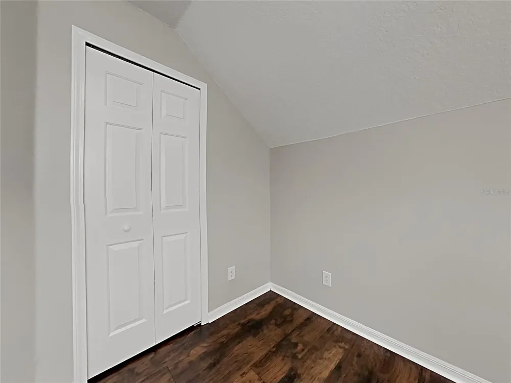 404 SUMMER SAILS DRIVE Valrico, FL 33594