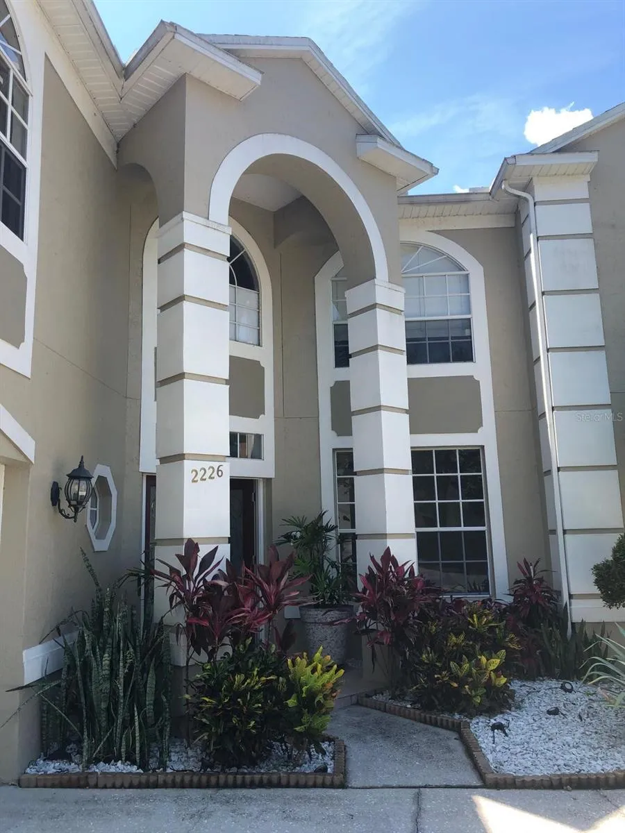 2226 WESTBOURNE DRIVE Oviedo, FL 32765