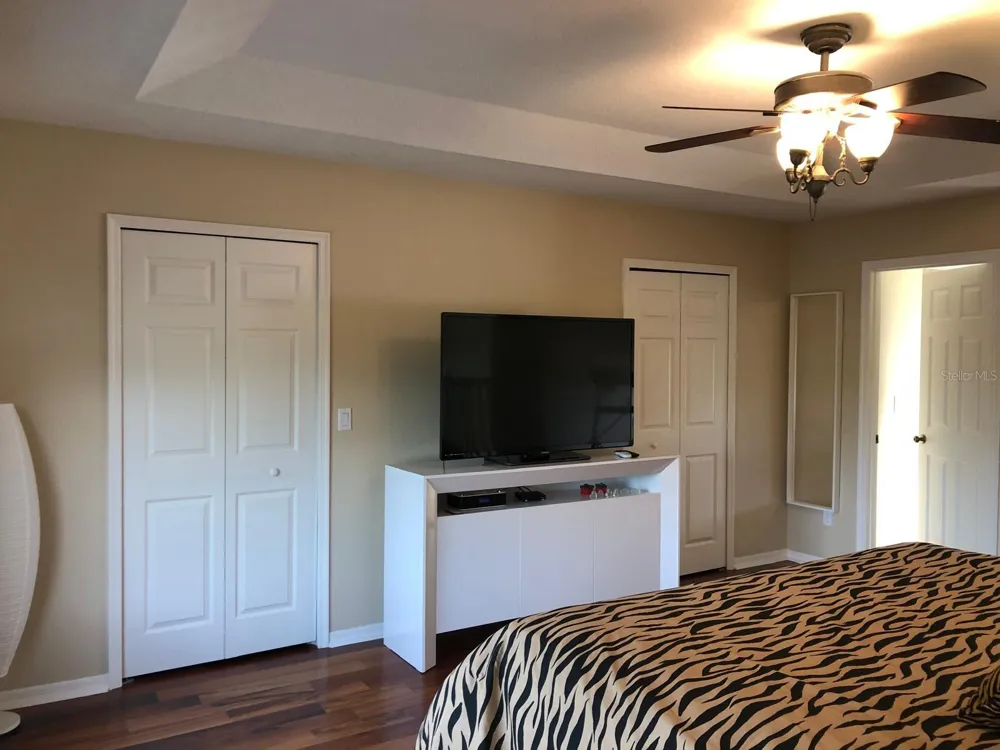 2226 WESTBOURNE DRIVE Oviedo, FL 32765