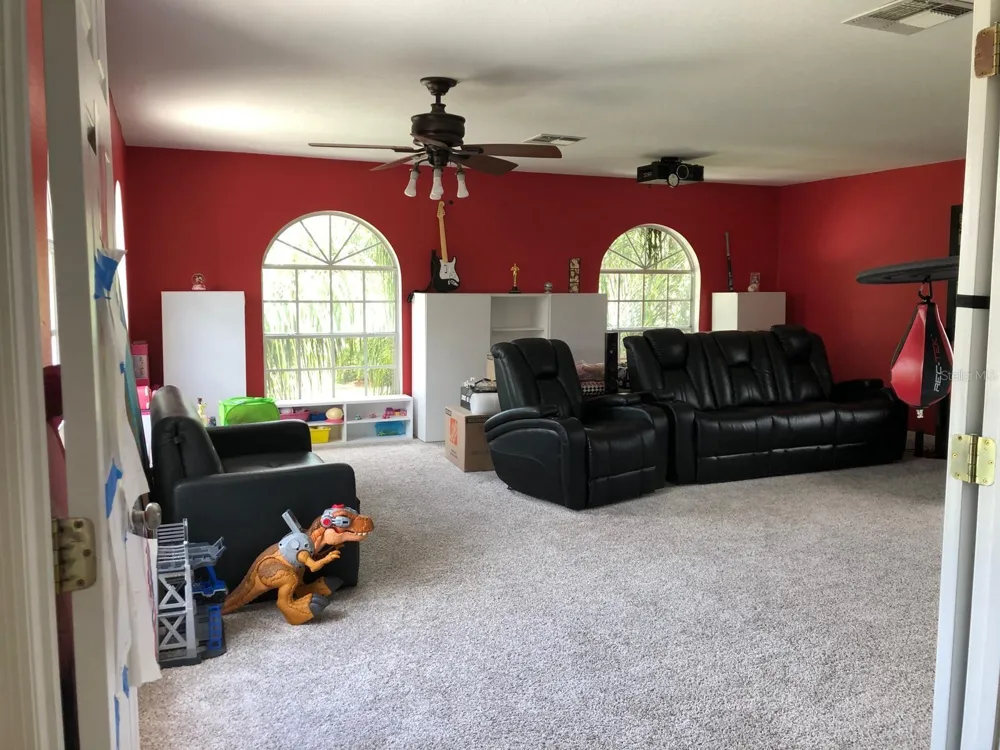 2226 WESTBOURNE DRIVE Oviedo, FL 32765