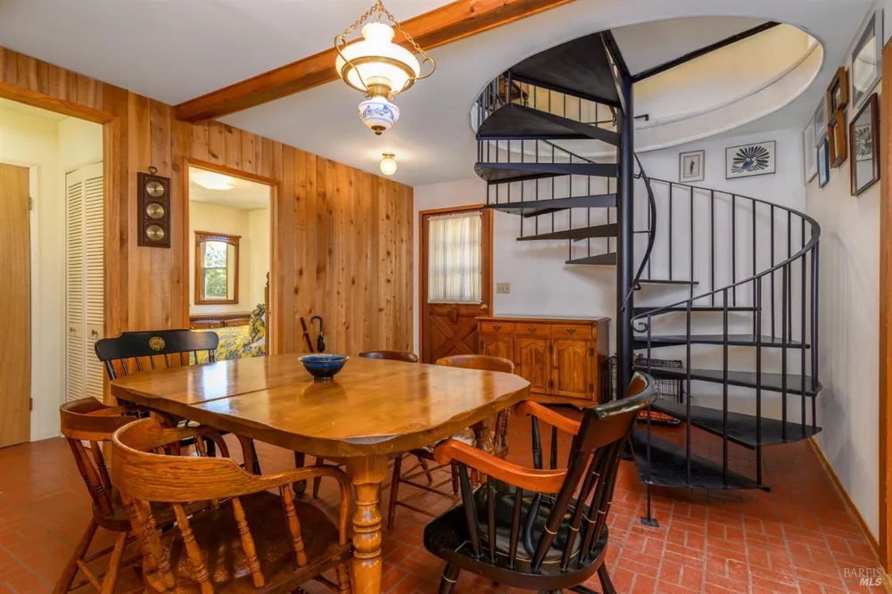 37870 Ocean Ridge Drive Gualala, CA 95445