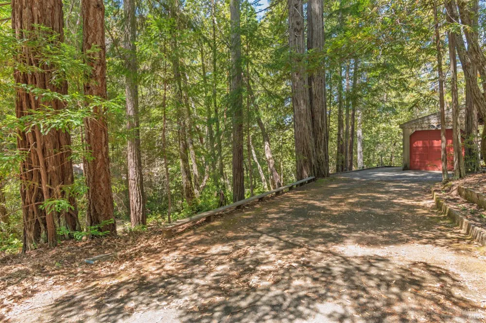 37870 Ocean Ridge Drive Gualala, CA 95445
