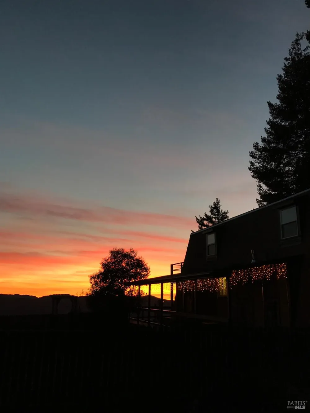 3550 Chinquapin Drive Willits, CA 95490