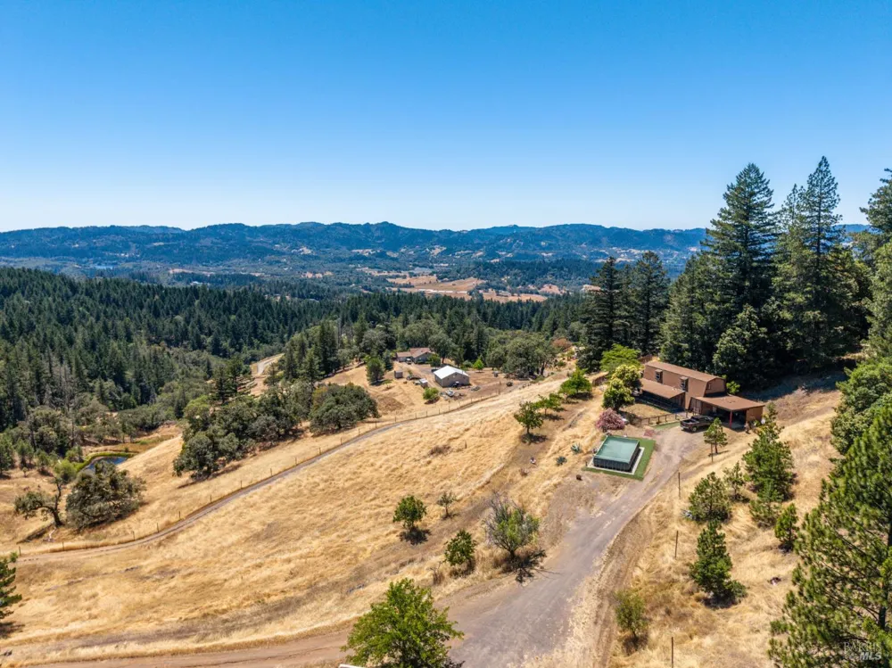 3550 Chinquapin Drive Willits, CA 95490