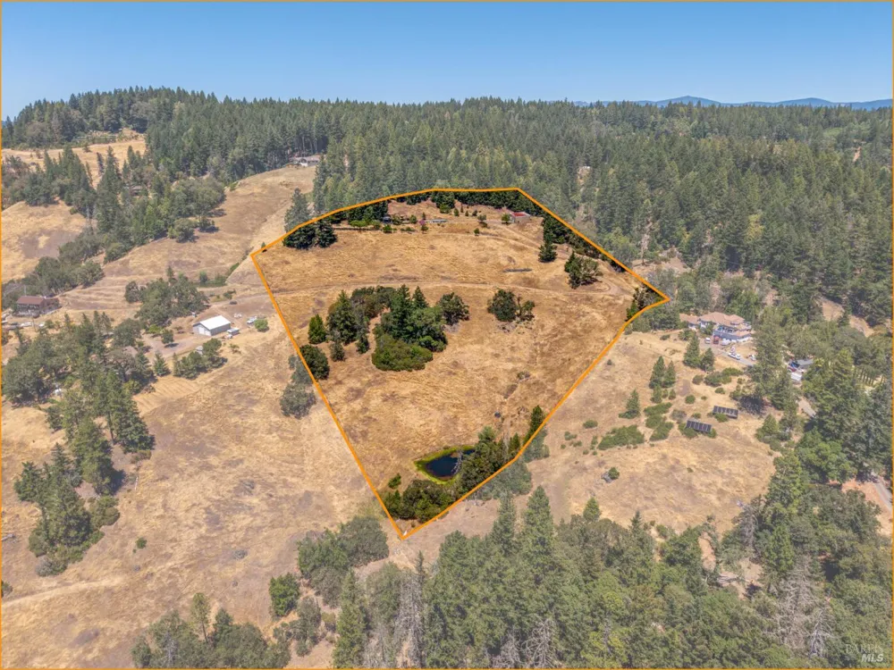 3550 Chinquapin Drive Willits, CA 95490