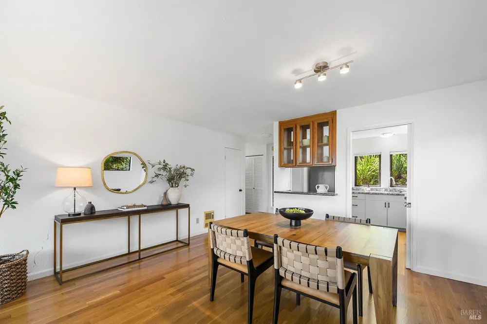 254 Headlands Court Sausalito, CA 94965