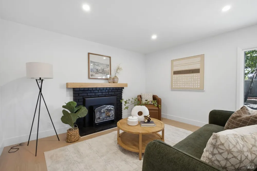 206 Millbrook Way Vacaville, CA 95687