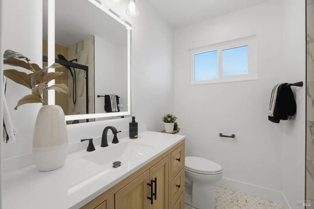 206 Millbrook Way Vacaville, CA 95687