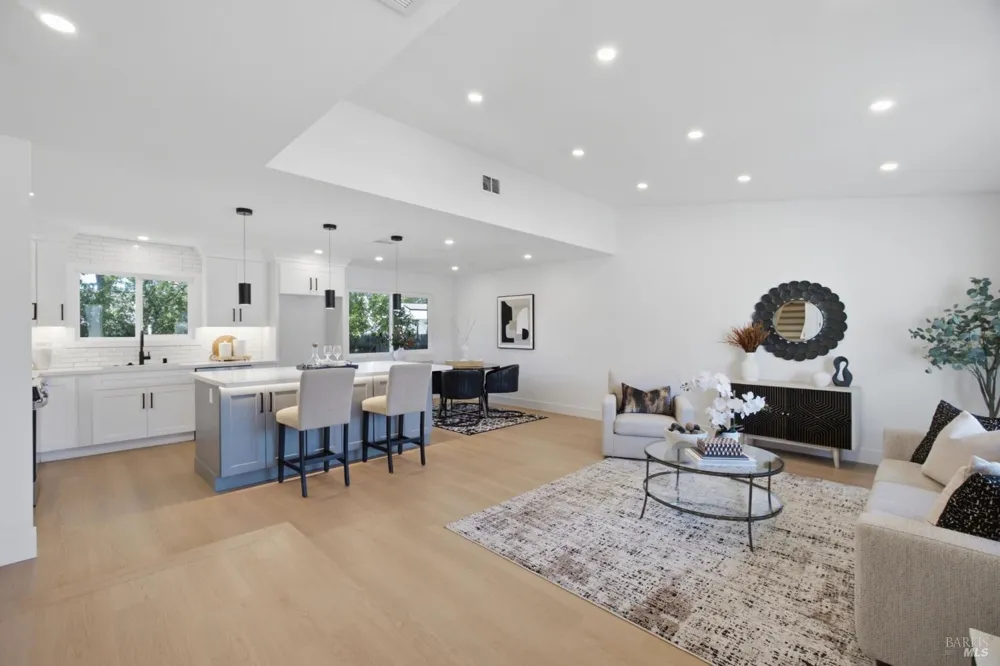 206 Millbrook Way Vacaville, CA 95687