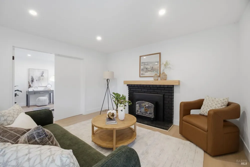 206 Millbrook Way Vacaville, CA 95687
