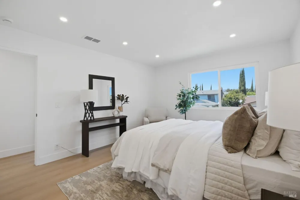 206 Millbrook Way Vacaville, CA 95687