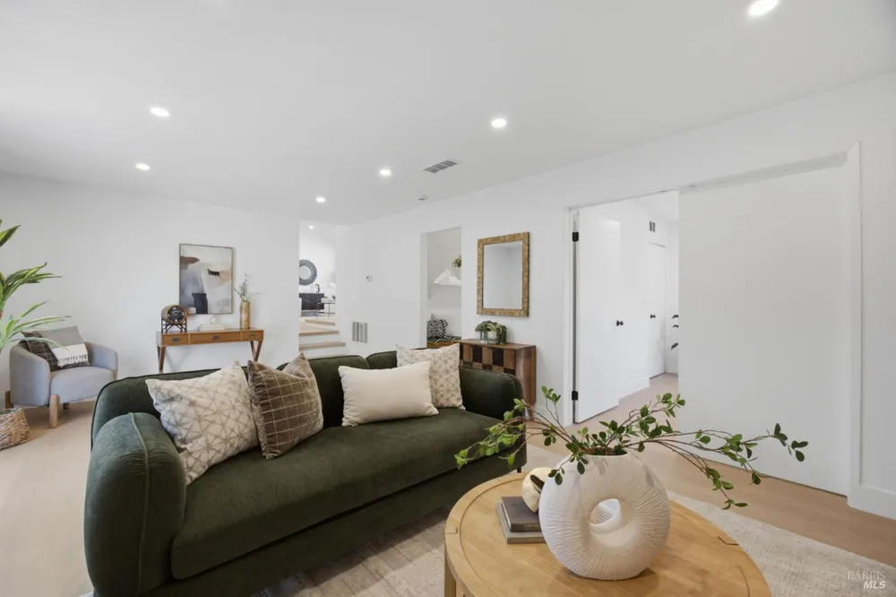 206 Millbrook Way Vacaville, CA 95687