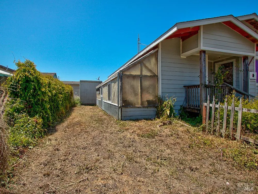 715 West Street Fort Bragg, CA 95437