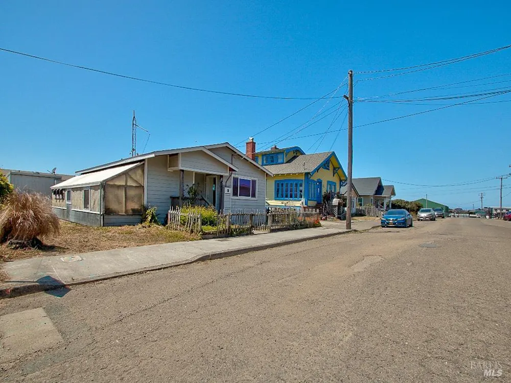 715 West Street Fort Bragg, CA 95437