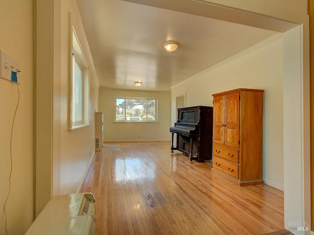 715 West Street Fort Bragg, CA 95437