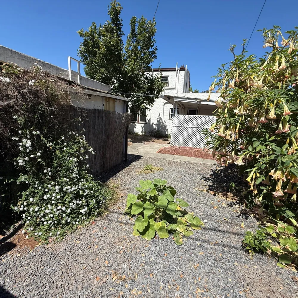 1824 Austin Way Santa Rosa, CA 95404