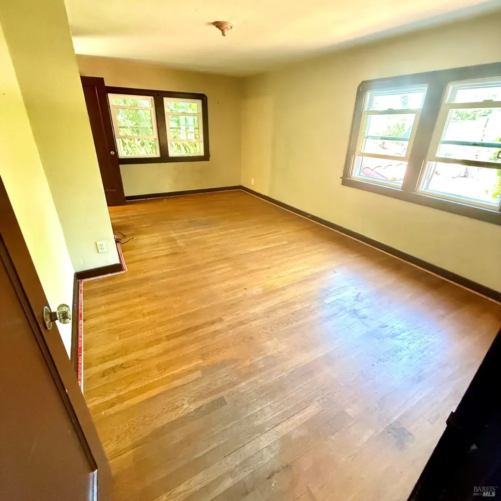1824 Austin Way Santa Rosa, CA 95404