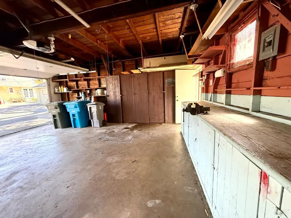 1824 Austin Way Santa Rosa, CA 95404