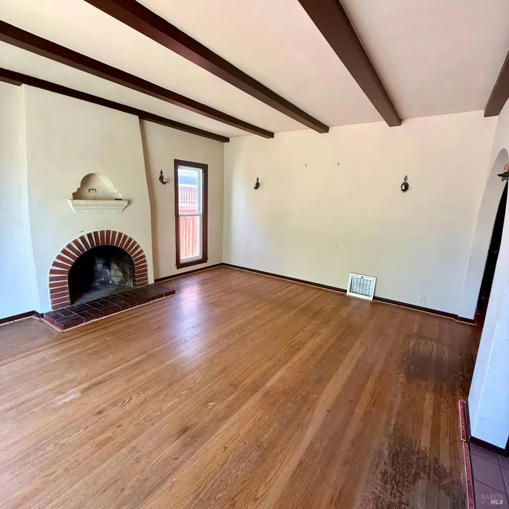 1824 Austin Way Santa Rosa, CA 95404