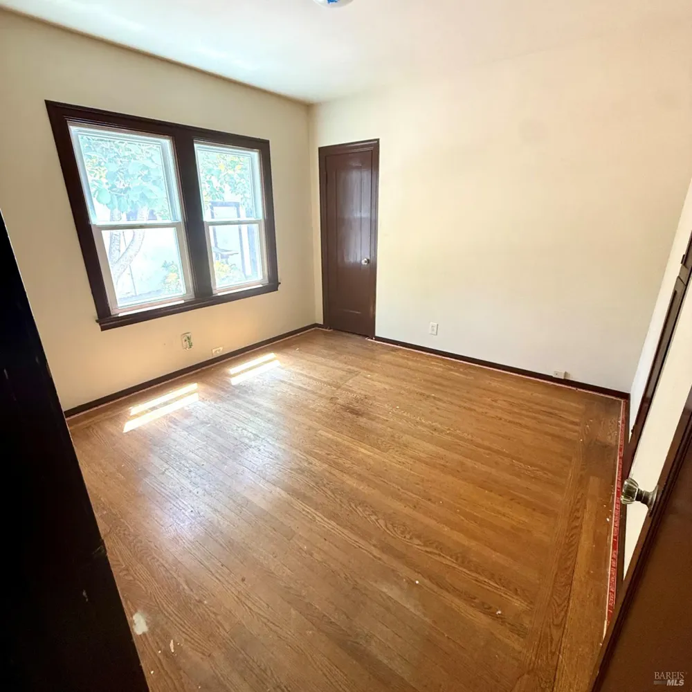 1824 Austin Way Santa Rosa, CA 95404