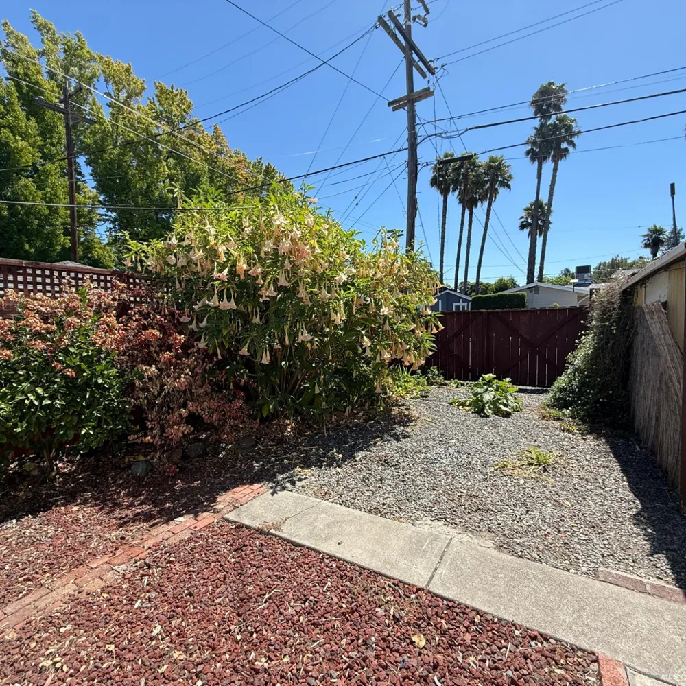 1824 Austin Way Santa Rosa, CA 95404