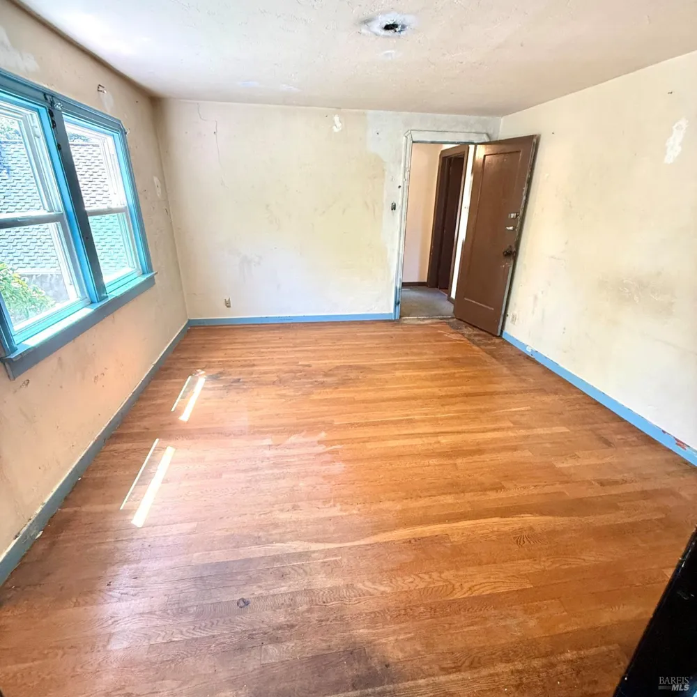 1824 Austin Way Santa Rosa, CA 95404