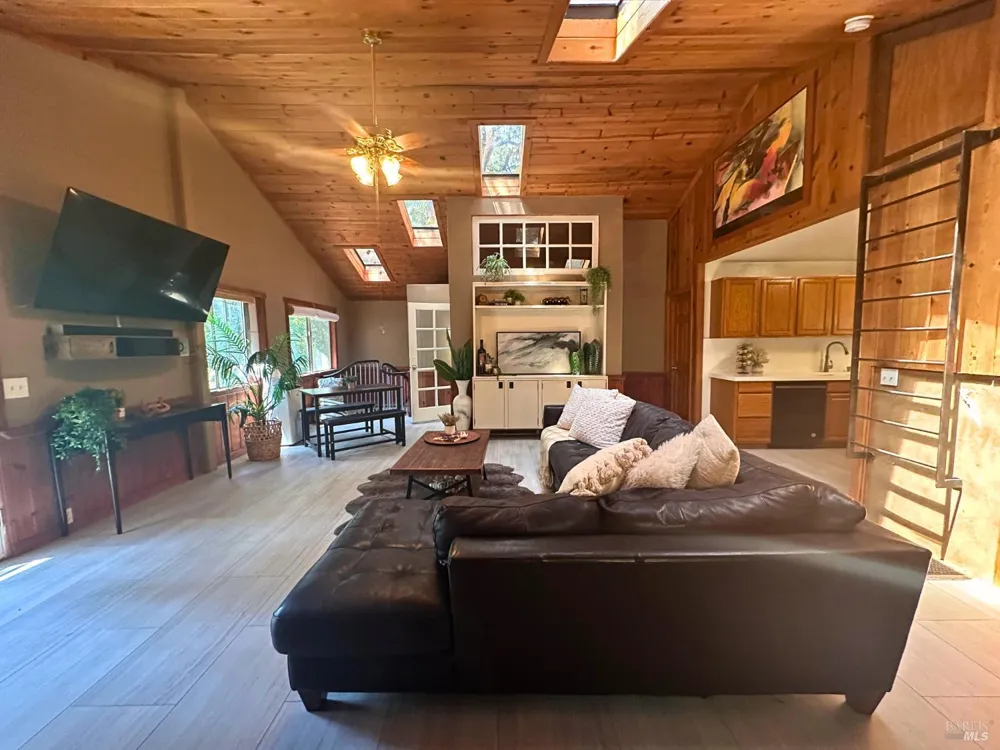 12067 Pleasant Way Sunol, CA 94586