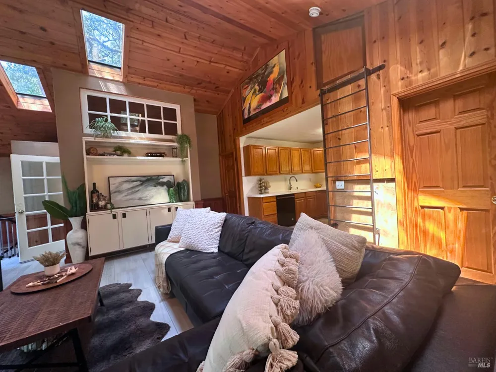 12067 Pleasant Way Sunol, CA 94586
