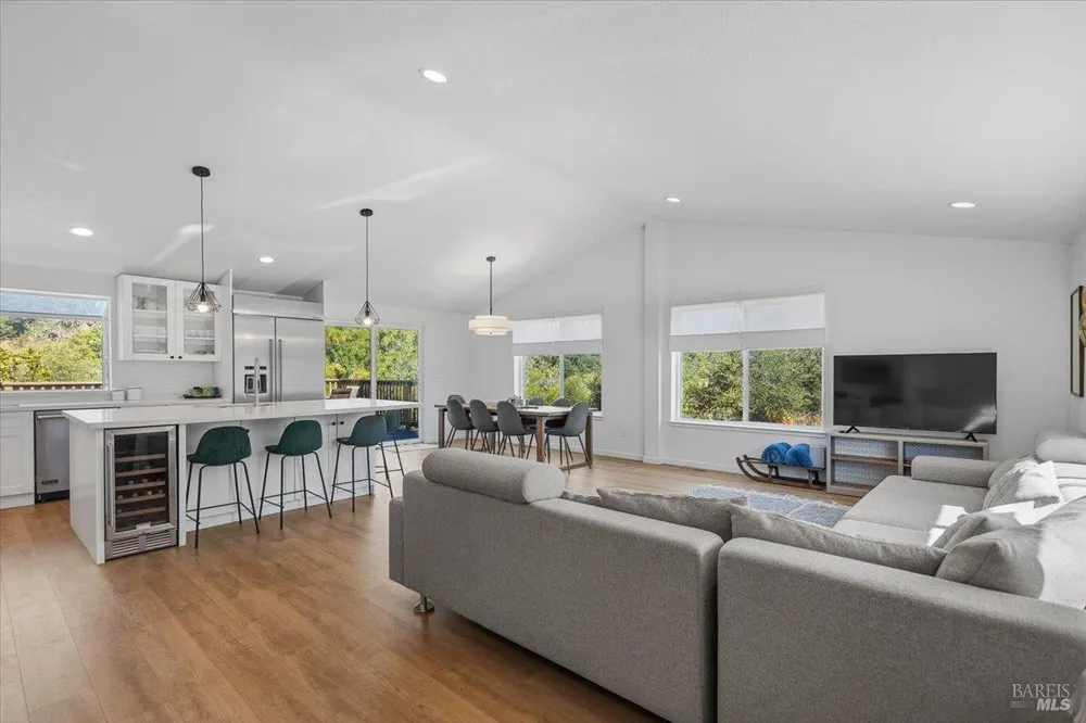 4329 Sonoma Mountain Road Santa Rosa, CA 95404