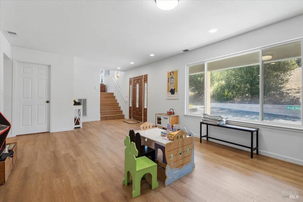 4329 Sonoma Mountain Road Santa Rosa, CA 95404