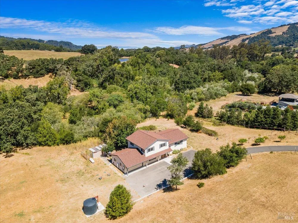 4329 Sonoma Mountain Road Santa Rosa, CA 95404