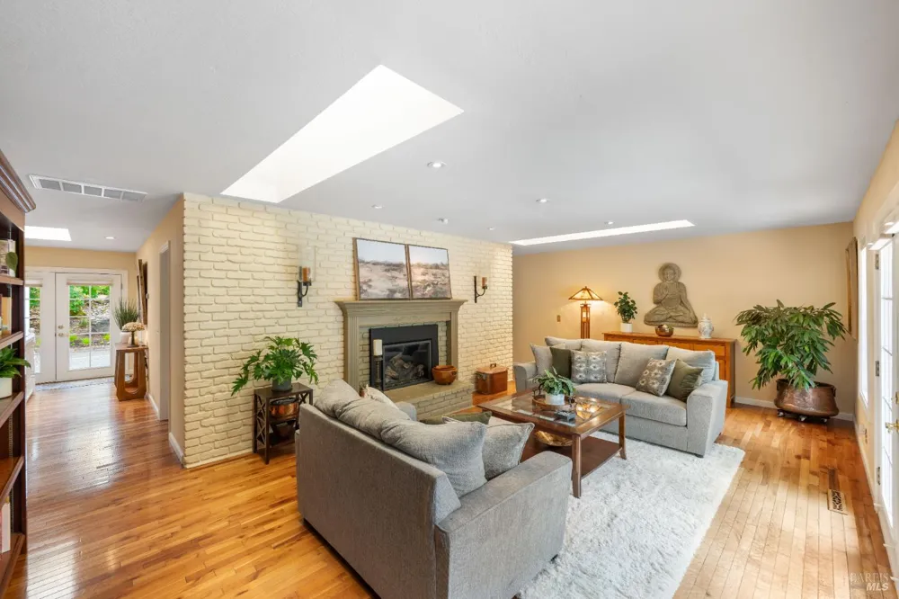 4300 Warm Springs Road Glen Ellen, CA 95442