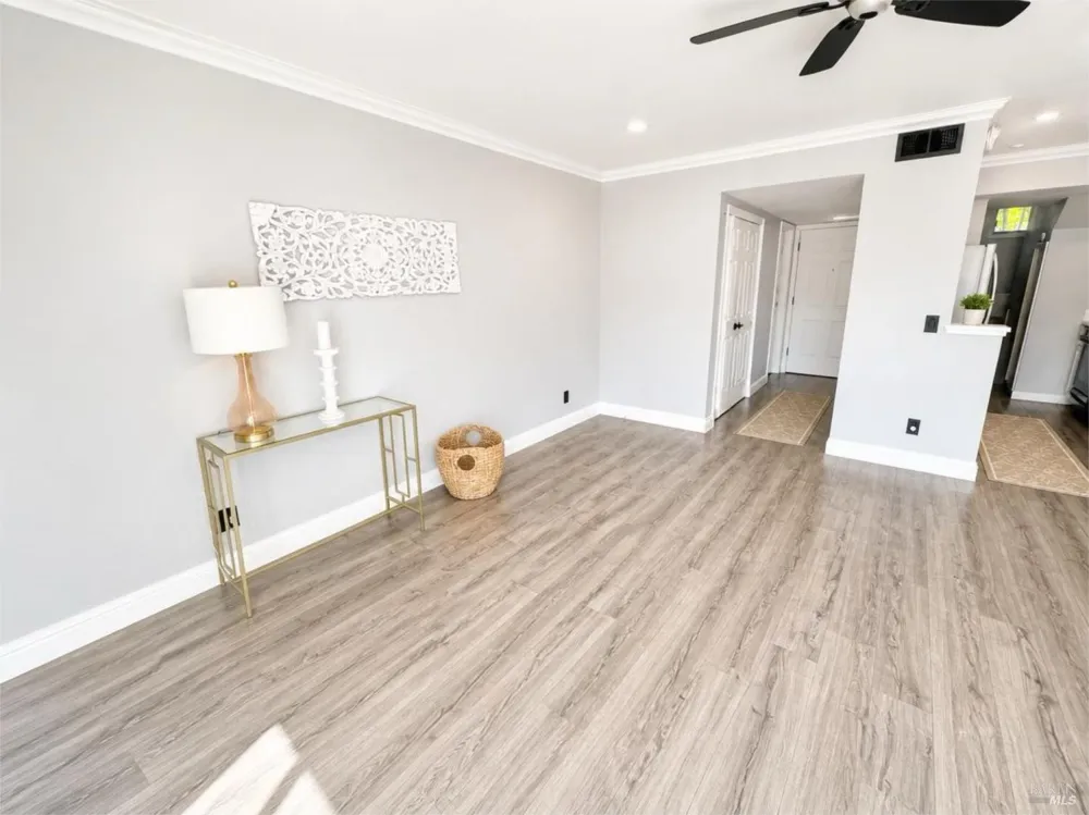1984 Windmill Circle Santa Rosa, CA 95403