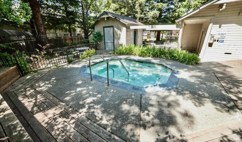 1984 Windmill Circle Santa Rosa, CA 95403