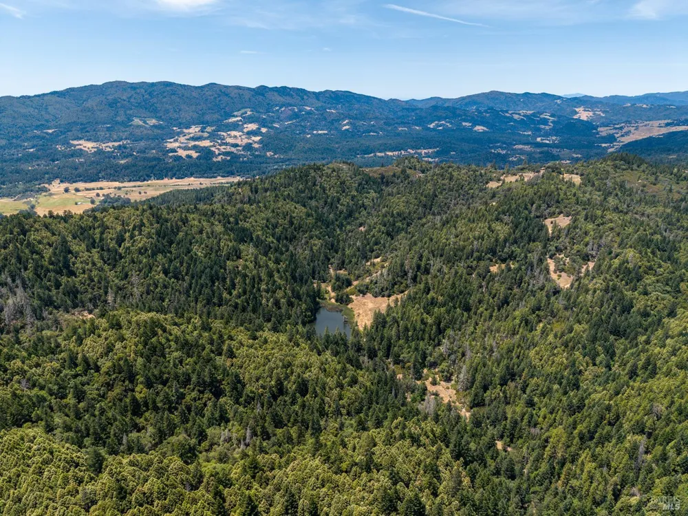 3496 Laytonville Dos Rios Road Laytonville, CA 95454
