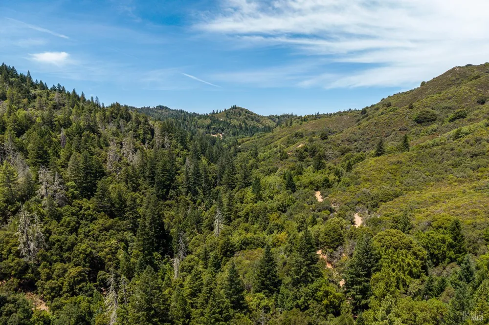 3496 Laytonville Dos Rios Road Laytonville, CA 95454