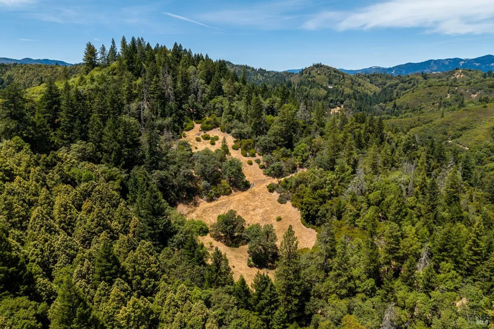 3496 Laytonville Dos Rios Road Laytonville, CA 95454