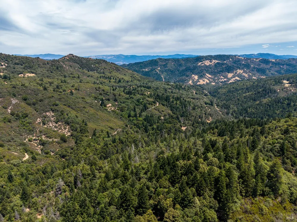 3496 Laytonville Dos Rios Road Laytonville, CA 95454