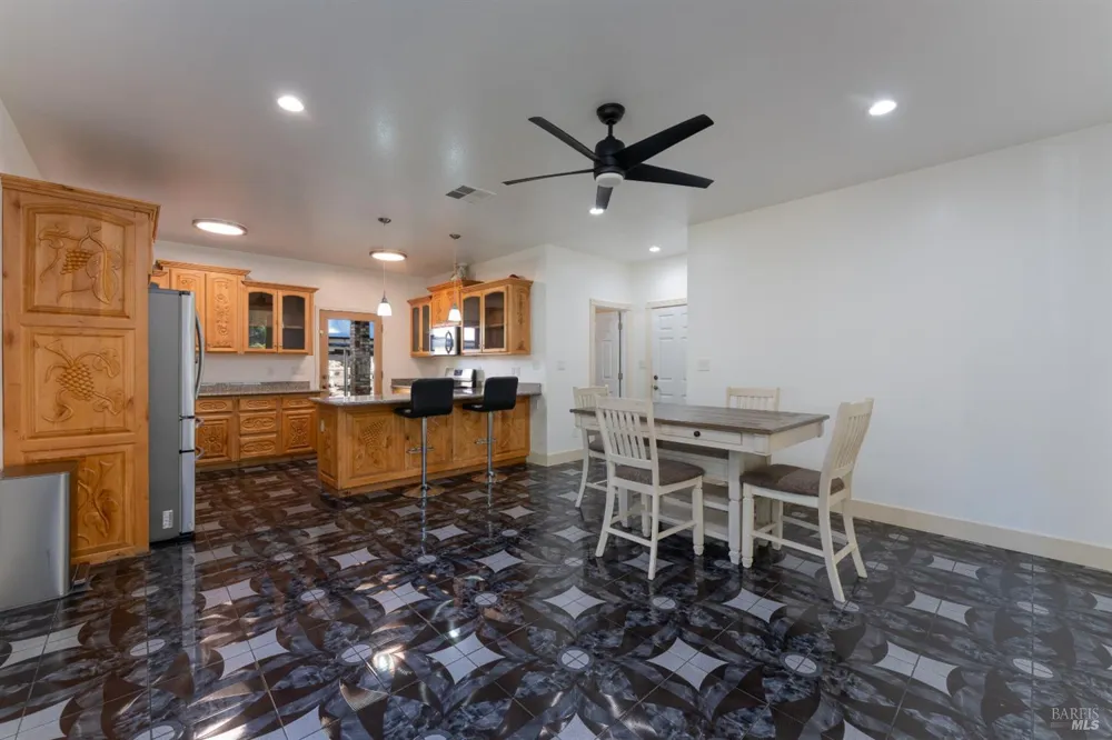 261 Crestview Drive Ukiah, CA 95482