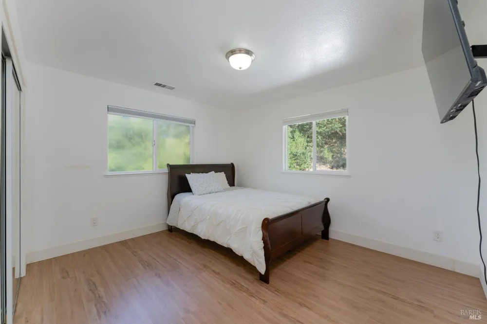 261 Crestview Drive Ukiah, CA 95482