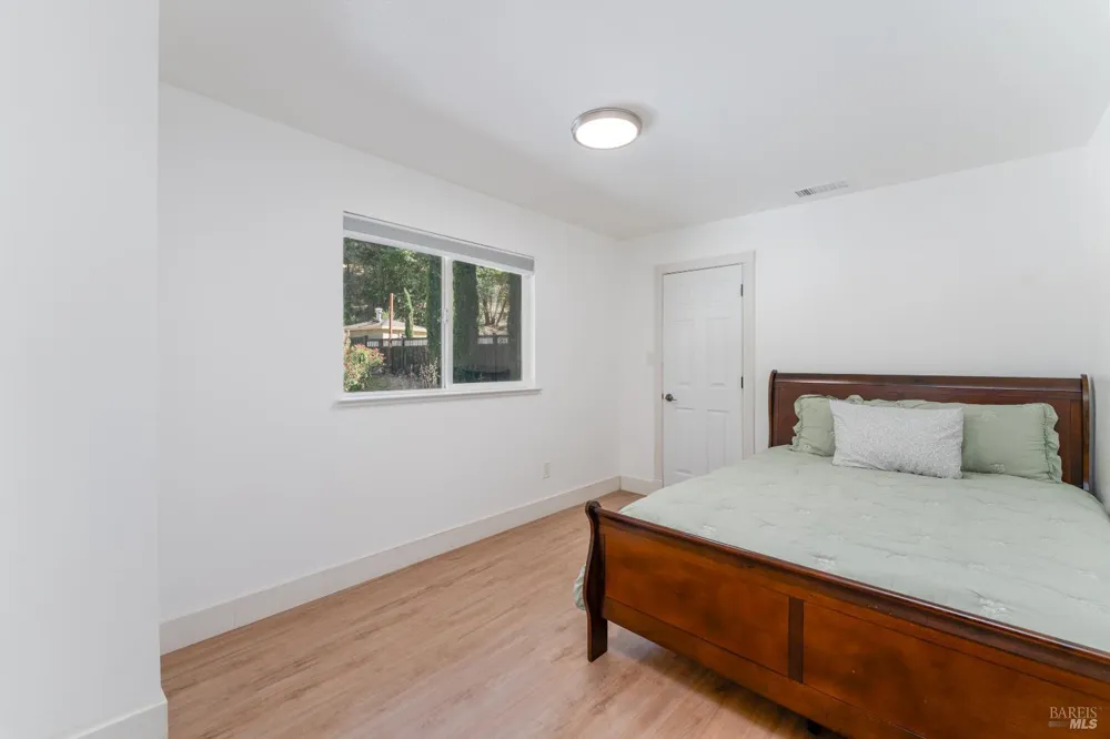 261 Crestview Drive Ukiah, CA 95482