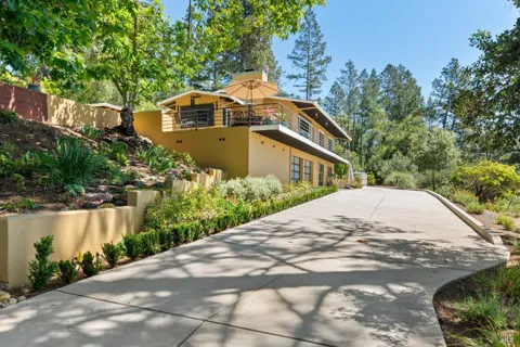 460 Bella Vista Drive