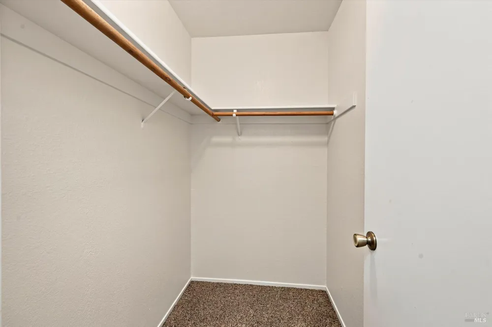 323 Harvest Lane Santa Rosa, CA 95401