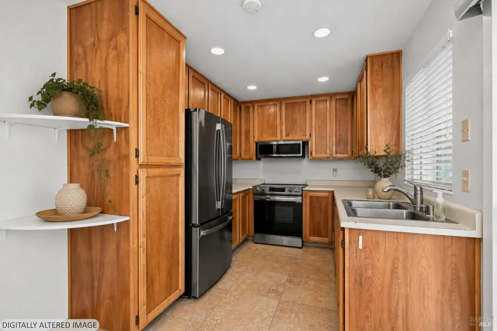 323 Harvest Lane Santa Rosa, CA 95401