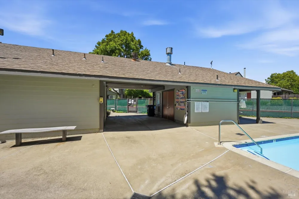 323 Harvest Lane Santa Rosa, CA 95401