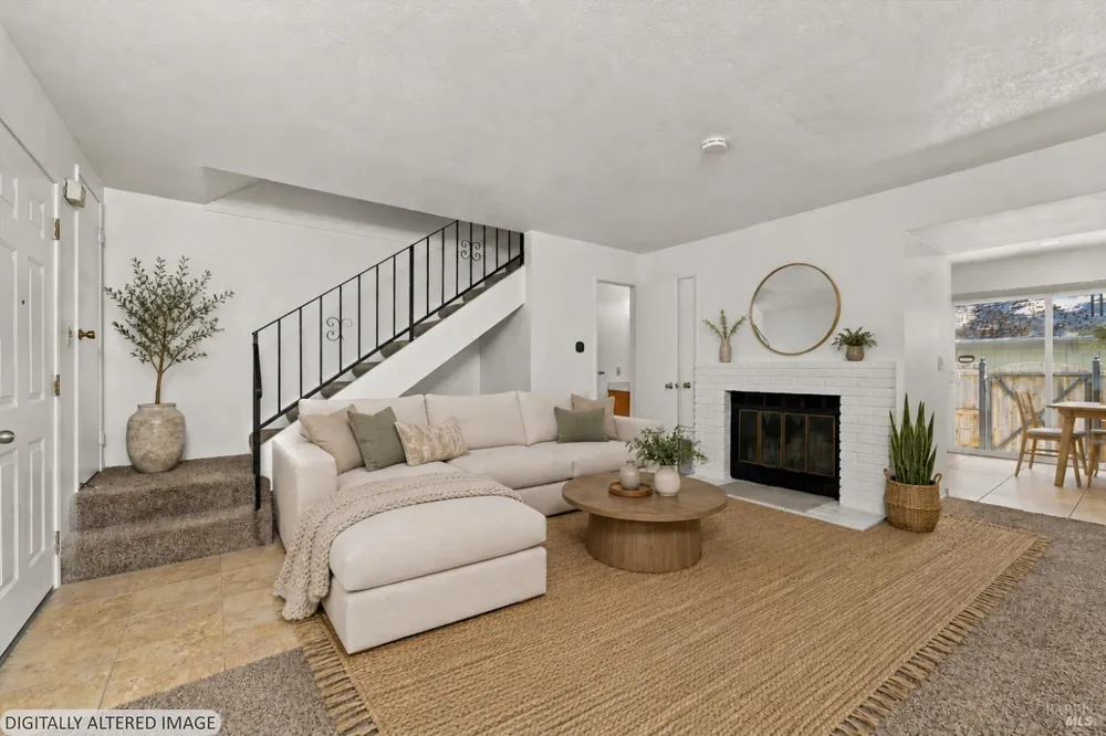 323 Harvest Lane Santa Rosa, CA 95401