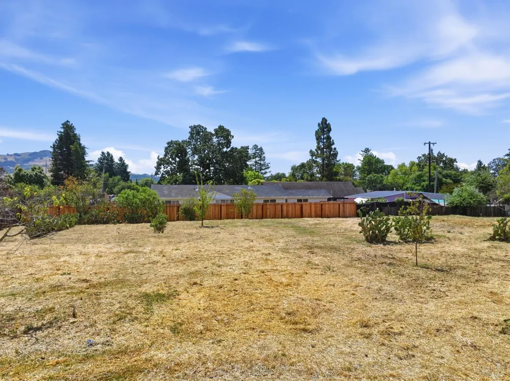 1306 Grand Avenue Santa Rosa, CA 95404