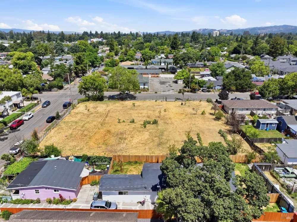 1306 Grand Avenue Santa Rosa, CA 95404