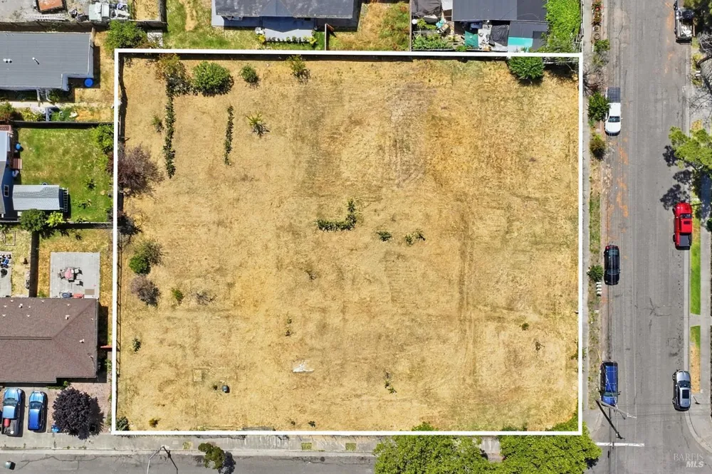 1306 Grand Avenue Santa Rosa, CA 95404